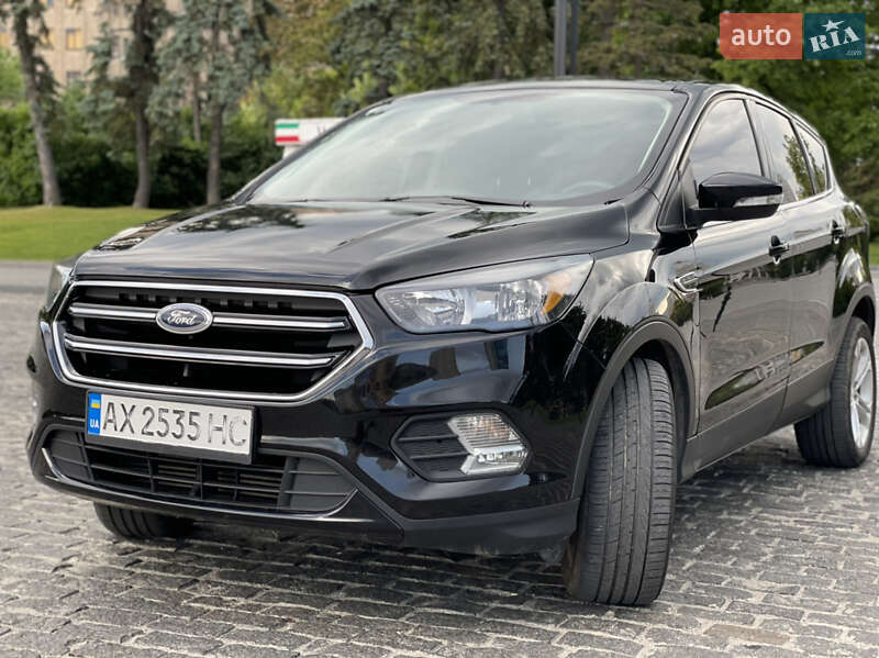 Внедорожник / Кроссовер Ford Escape 2016 в Харькове