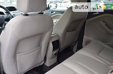 Внедорожник / Кроссовер Ford Escape 2016 в 