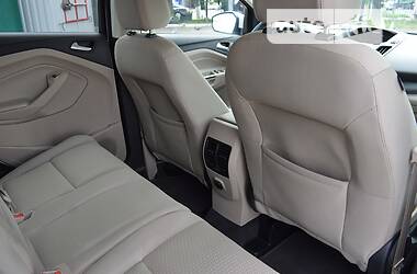 Внедорожник / Кроссовер Ford Escape 2016 в 