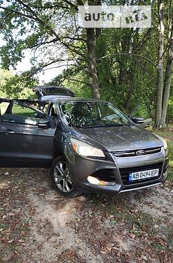 Внедорожник / Кроссовер Ford Escape 2012 в 