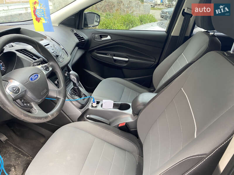 Внедорожник / Кроссовер Ford Escape 2015 в Новомосковске