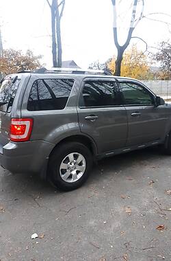 Внедорожник / Кроссовер Ford Escape 2012 в 