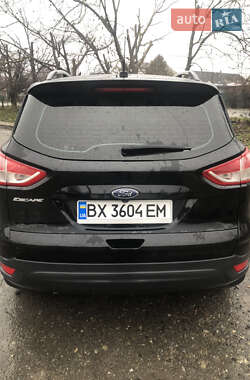 Внедорожник / Кроссовер Ford Escape 2016 в Городке