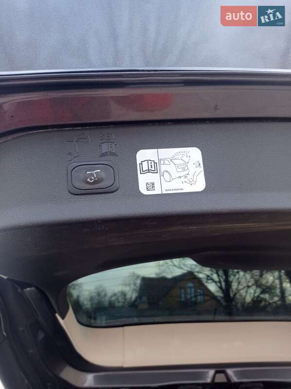 Внедорожник / Кроссовер Ford Escape 2017 в Змиеве