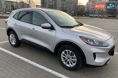 Внедорожник / Кроссовер Ford Escape 2020 в 