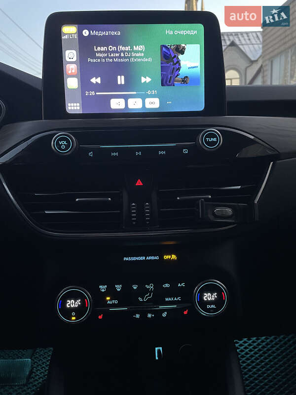 Внедорожник / Кроссовер Ford Escape 2020 в Киеве