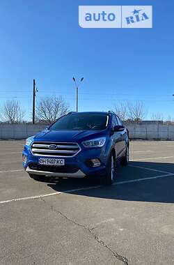 Позашляховик / Кросовер Ford Escape 2017 в Одесі