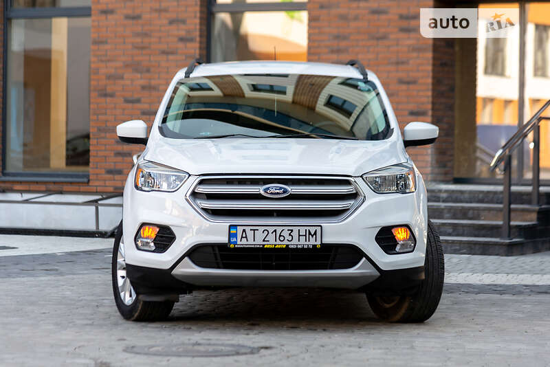 Внедорожник / Кроссовер Ford Escape 2018 в Коломые