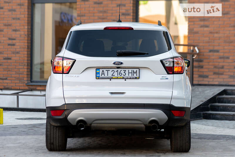 Внедорожник / Кроссовер Ford Escape 2018 в Коломые