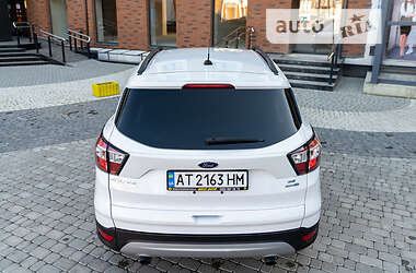 Внедорожник / Кроссовер Ford Escape 2018 в Коломые