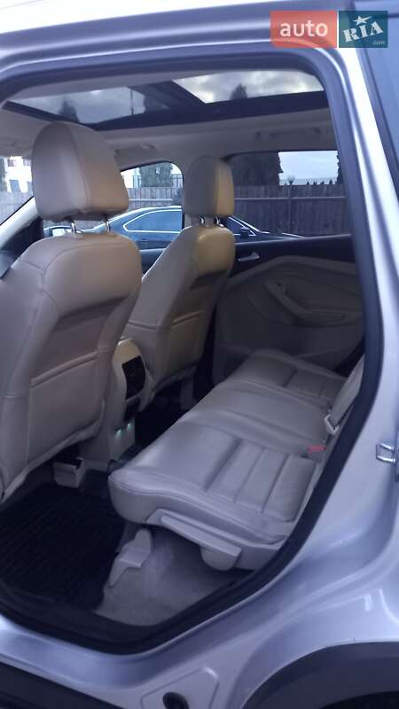 Внедорожник / Кроссовер Ford Escape 2016 в Хмельницком