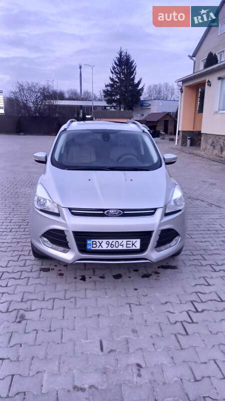 Внедорожник / Кроссовер Ford Escape 2016 в Хмельницком