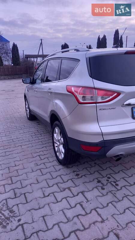 Внедорожник / Кроссовер Ford Escape 2016 в Хмельницком