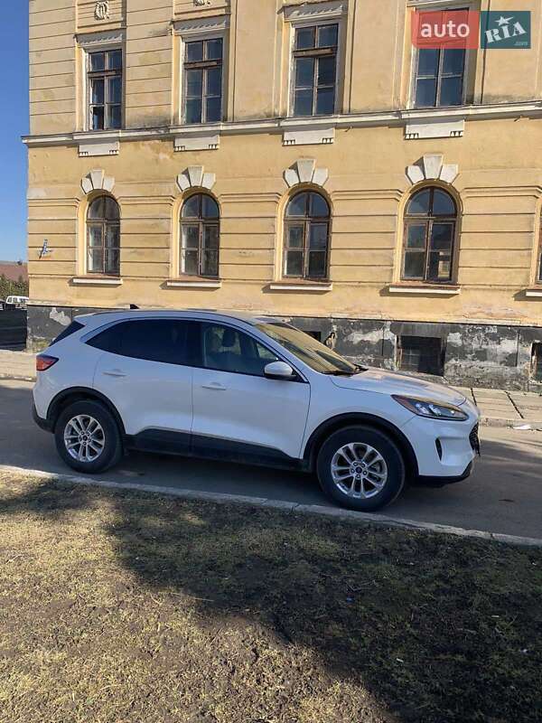 Внедорожник / Кроссовер Ford Escape 2020 в Львове