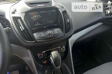 Внедорожник / Кроссовер Ford Escape 2014 в 