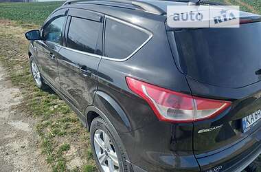 Внедорожник / Кроссовер Ford Escape 2014 в 