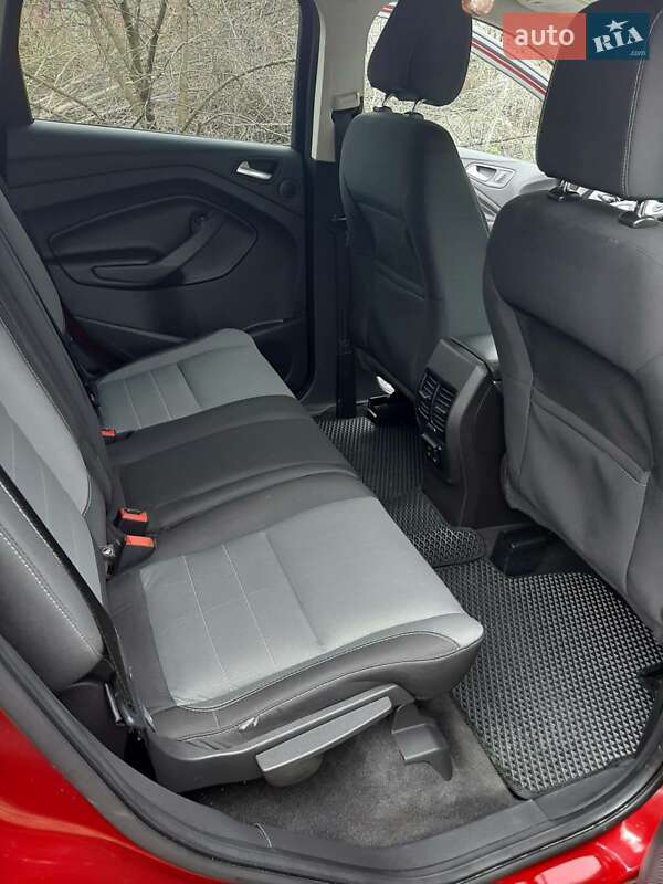 Внедорожник / Кроссовер Ford Escape 2016 в Чернигове