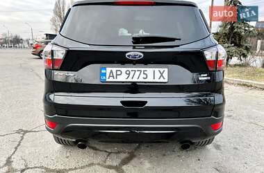 Внедорожник / Кроссовер Ford Escape 2017 в Запорожье