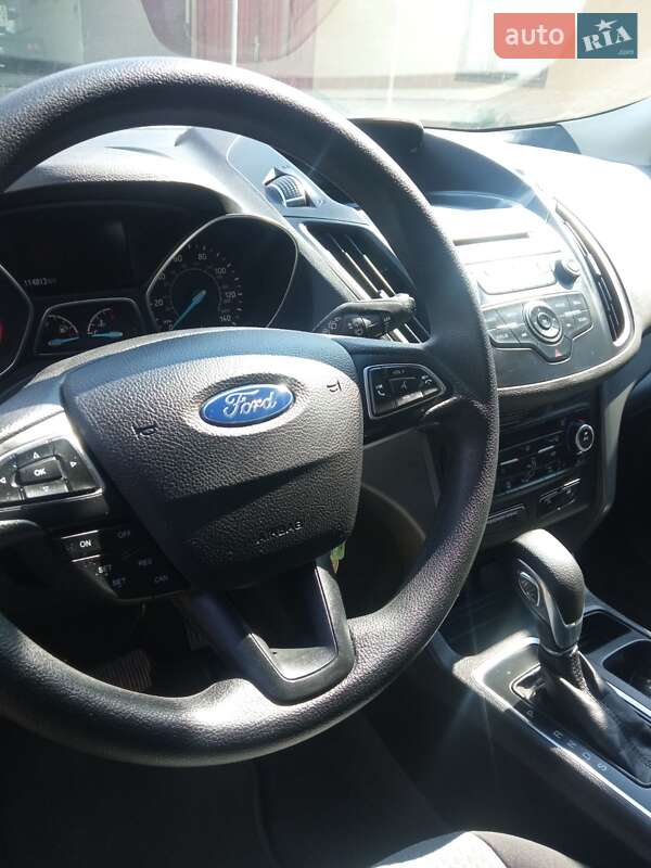 Внедорожник / Кроссовер Ford Escape 2018 в Косове