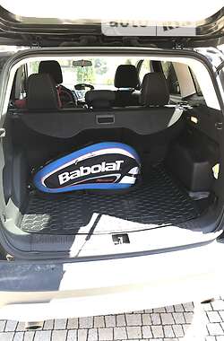 Внедорожник / Кроссовер Ford Escape 2014 в 