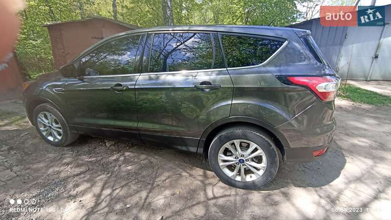 Внедорожник / Кроссовер Ford Escape 2017 в Тернополе