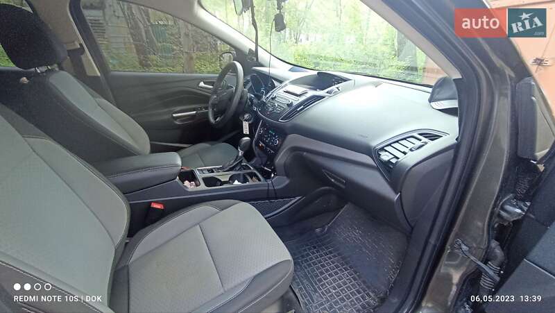 Внедорожник / Кроссовер Ford Escape 2017 в Тернополе