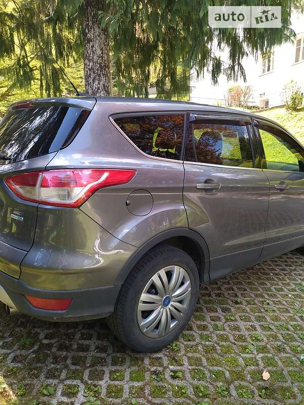 Внедорожник / Кроссовер Ford Escape 2012 в Луцке