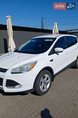 Внедорожник / Кроссовер Ford Escape 2014 в 