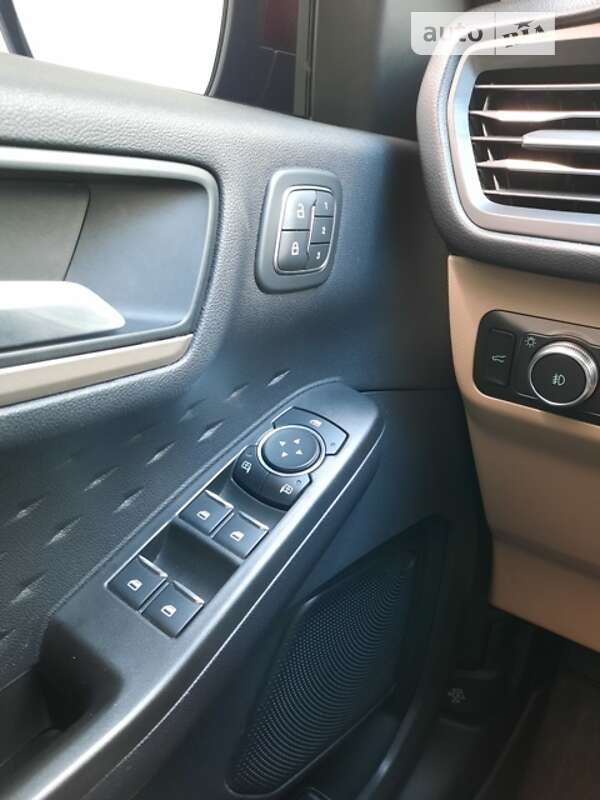 Внедорожник / Кроссовер Ford Escape 2020 в Запорожье