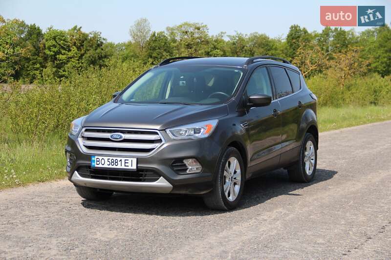 Позашляховик / Кросовер Ford Escape 2017 в Кременці