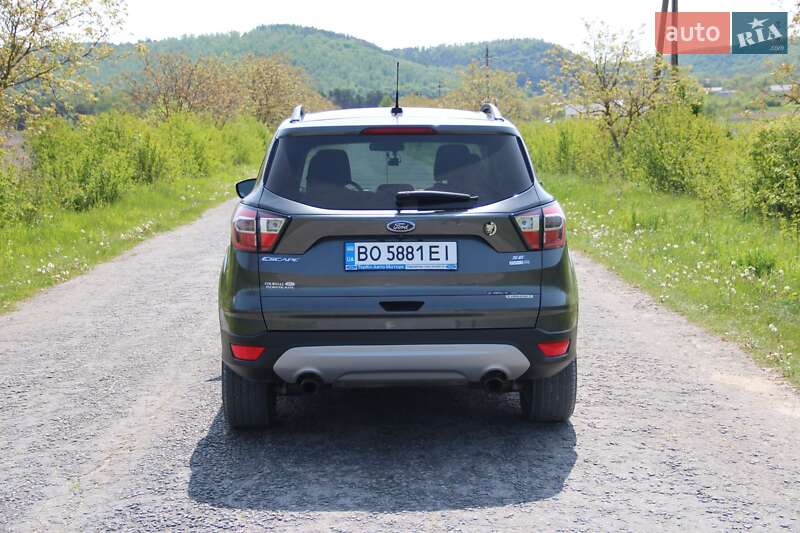 Позашляховик / Кросовер Ford Escape 2017 в Кременці