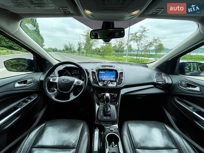 Позашляховик / Кросовер Ford Escape 2015 в Бурштині