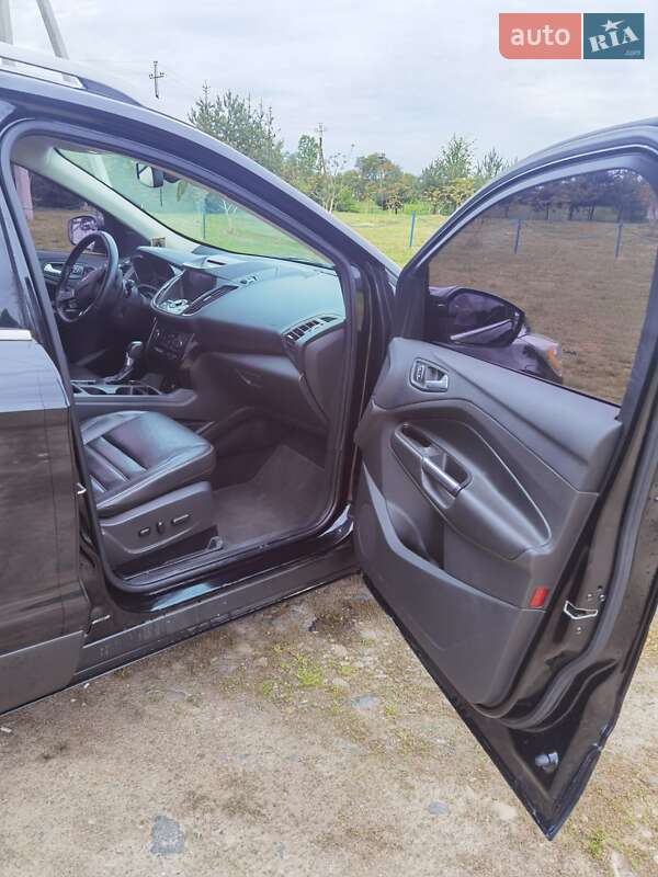 Внедорожник / Кроссовер Ford Escape 2017 в Яворове