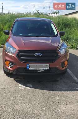 Позашляховик / Кросовер Ford Escape 2018 в 