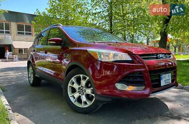 Внедорожник / Кроссовер Ford Escape 2015 в 