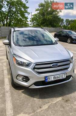 Позашляховик / Кросовер Ford Escape 2018 в 