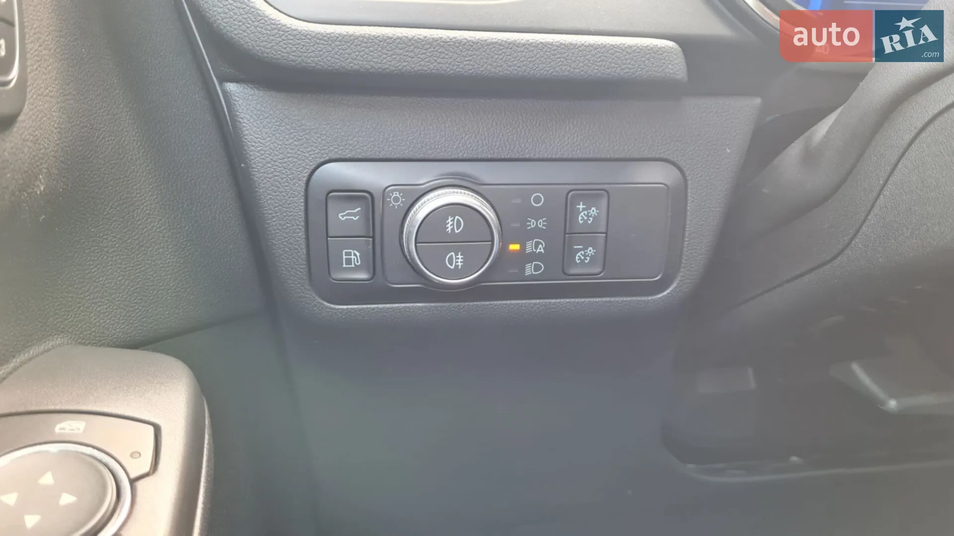 2019 Ford Escape - фото 1