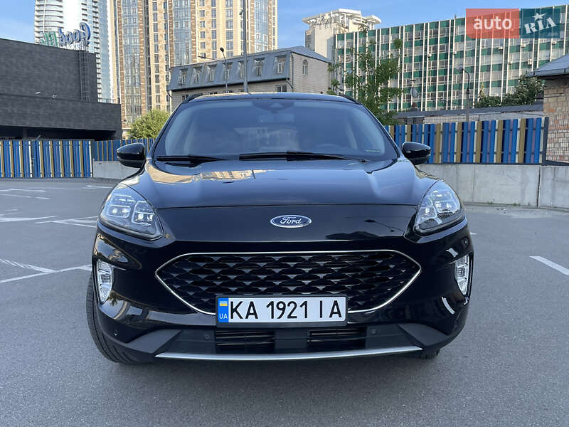 Внедорожник / Кроссовер Ford Escape 2020 в Киеве