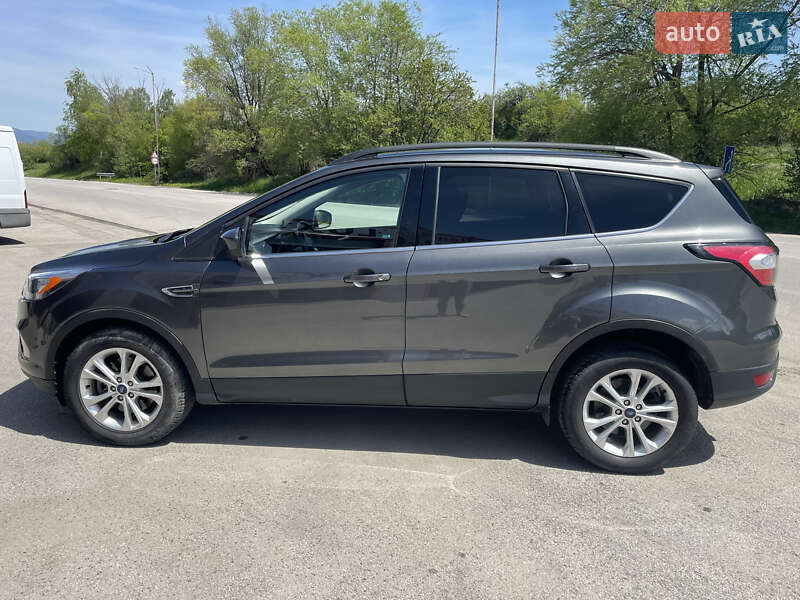 Внедорожник / Кроссовер Ford Escape 2017 в Киеве фото 8 Внедорожник / Кроссовер Ford Escape 2017 в Киеве