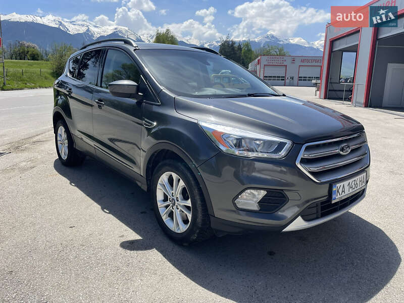 Внедорожник / Кроссовер Ford Escape 2017 в Киеве фото 13 Внедорожник / Кроссовер Ford Escape 2017 в Киеве