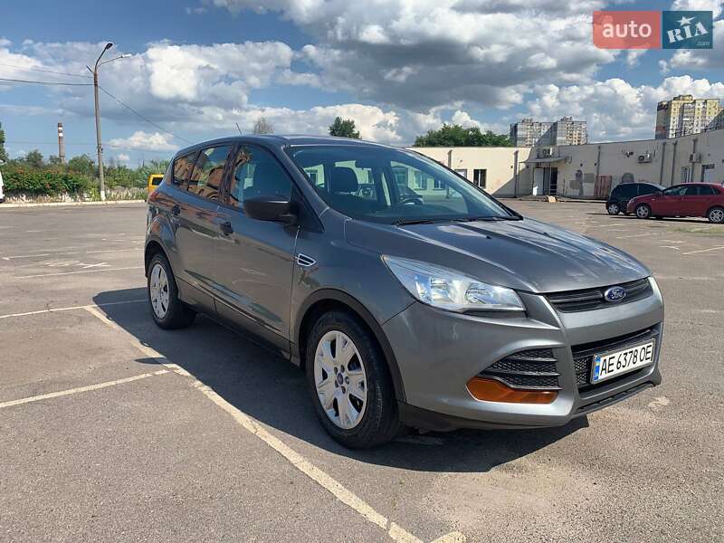 Внедорожник / Кроссовер Ford Escape 2014 в Кривом Роге