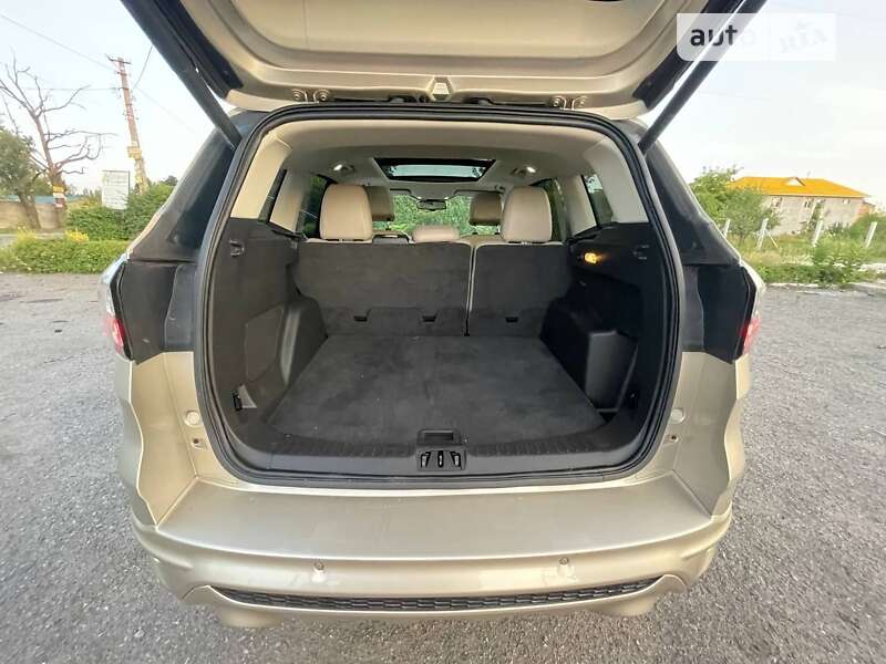 Позашляховик / Кросовер Ford Escape 2016 в Києві