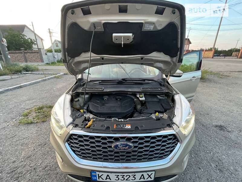 Позашляховик / Кросовер Ford Escape 2016 в Києві