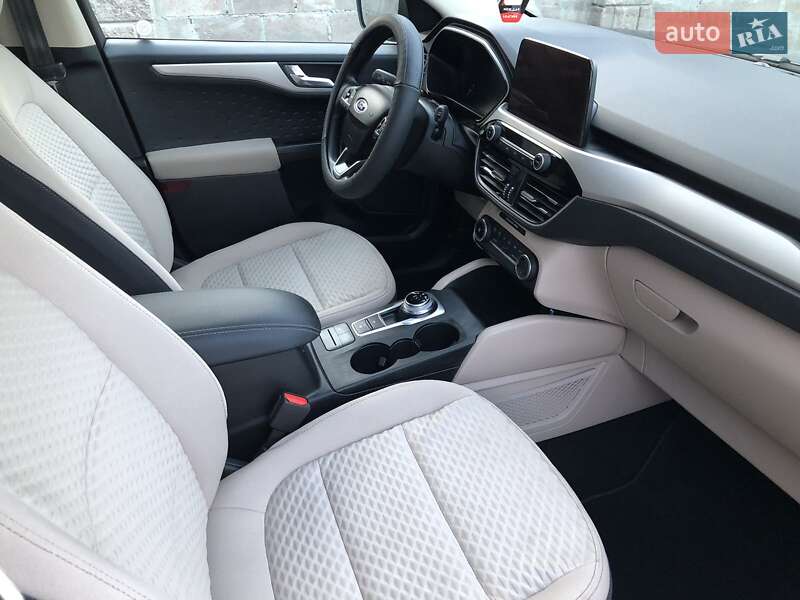 Внедорожник / Кроссовер Ford Escape 2020 в Тернополе фото 24 Внедорожник / Кроссовер Ford Escape 2020 в Тернополе