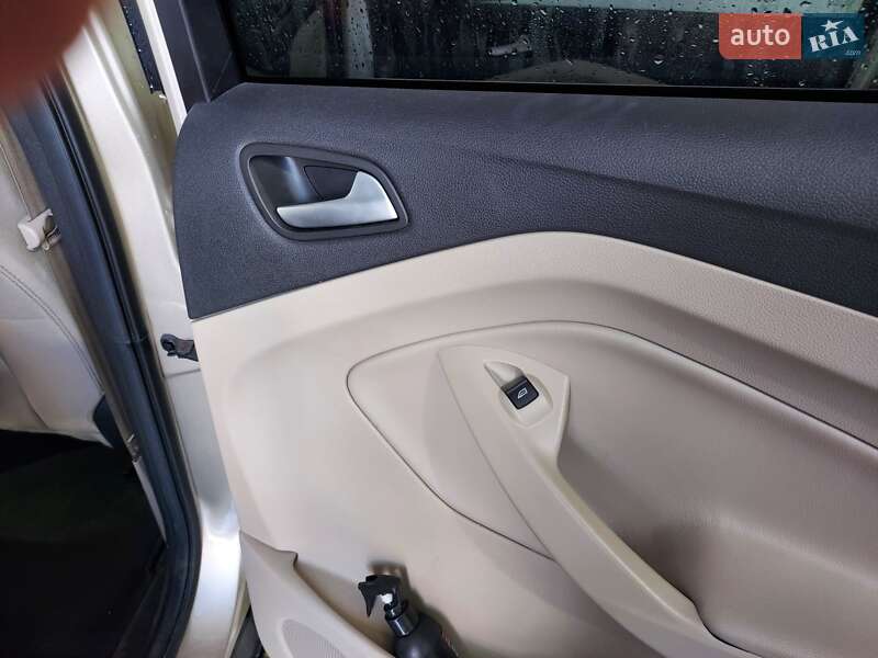 Внедорожник / Кроссовер Ford Escape 2017 в Львове фото 10 Внедорожник / Кроссовер Ford Escape 2017 в Львове