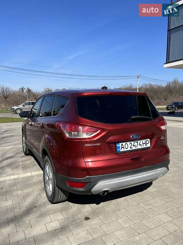Внедорожник / Кроссовер Ford Escape 2015 в Ужгороде