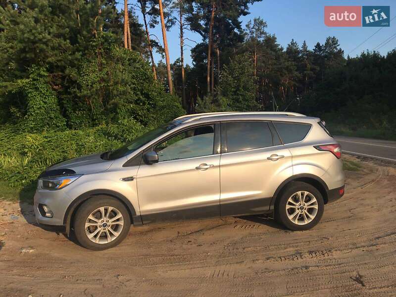 Внедорожник / Кроссовер Ford Escape 2017 в Харькове фото 8 Внедорожник / Кроссовер Ford Escape 2017 в Харькове