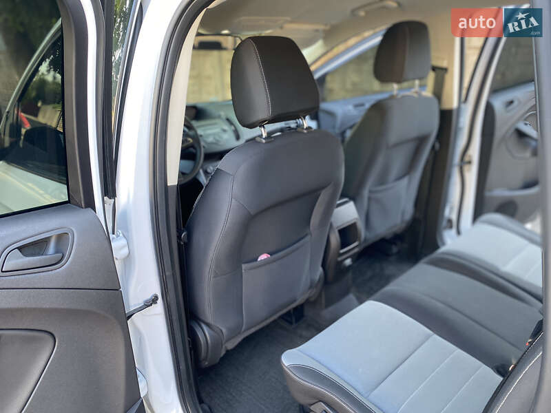 Позашляховик / Кросовер Ford Escape 2016 в Кривому Розі