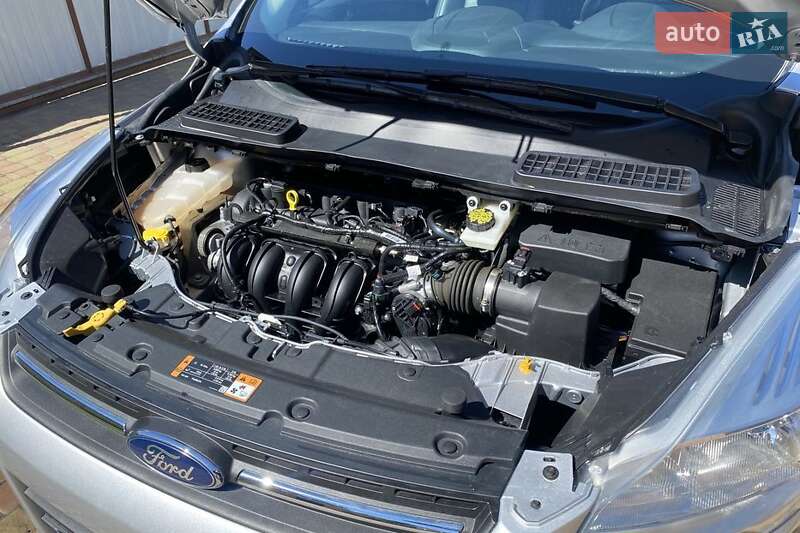 Внедорожник / Кроссовер Ford Escape 2015 в Ивано-Франковске
