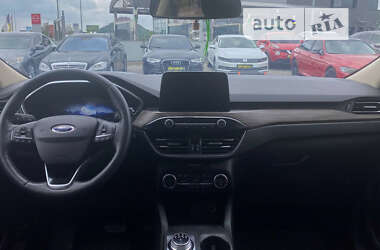 Внедорожник / Кроссовер Ford Escape 2019 в 